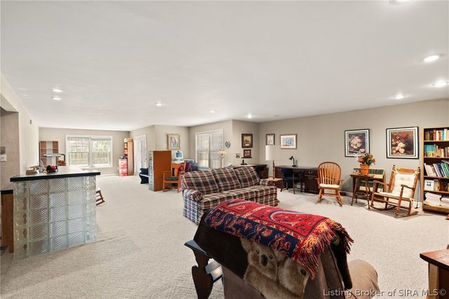 3310 Twelve Oaks Court, Sellersburg, IN 47172