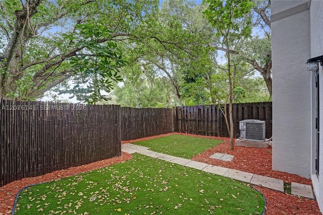2805 SW 17 Avenue 0, Fort Lauderdale, FL 33315