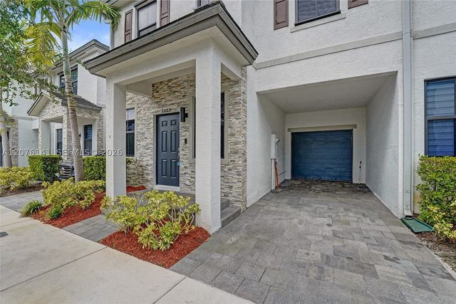 2805 SW 17 Avenue 0, Fort Lauderdale, FL 33315