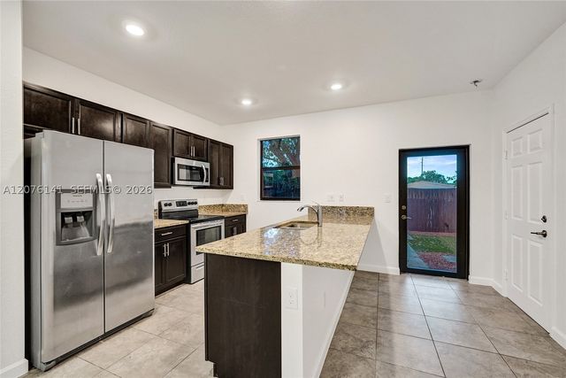 2805 SW 17 Avenue 0, Fort Lauderdale, FL 33315