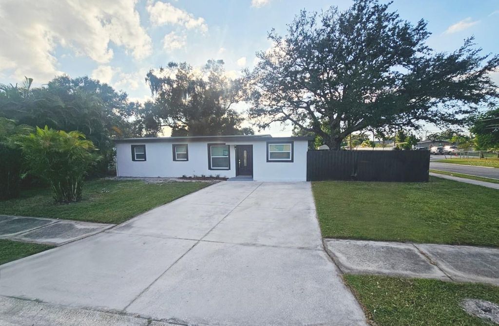 6020 N OLIVE AVENUE, Tampa, FL 33614