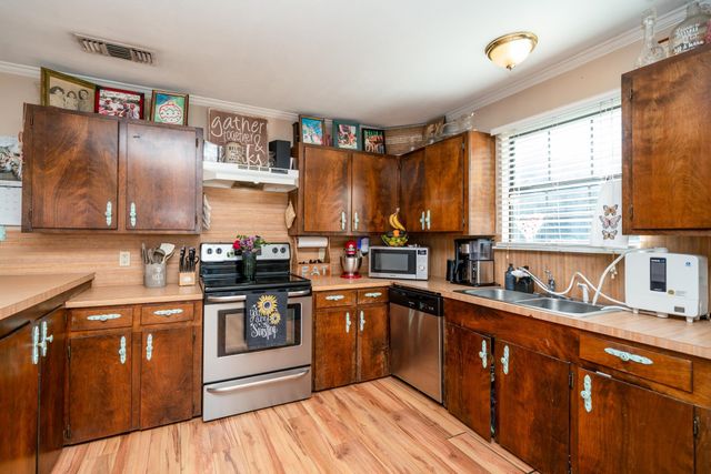 805 Laverne, Jefferson, TX 75657