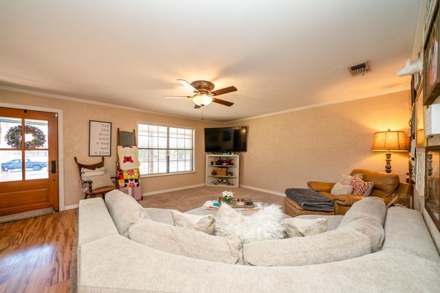 805 Laverne, Jefferson, TX 75657