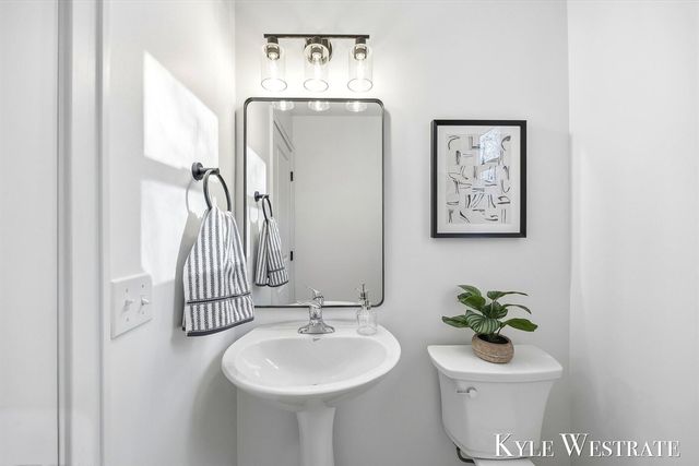 4025 Timberland Drive, Grand Rapids, MI 49508