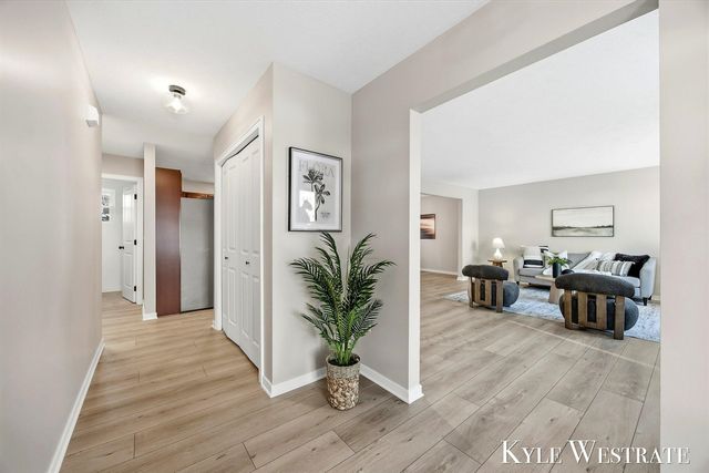 4025 Timberland Drive, Grand Rapids, MI 49508