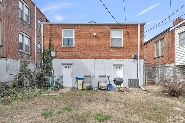 3442 Lawn Avenue, St Louis, MO 63139