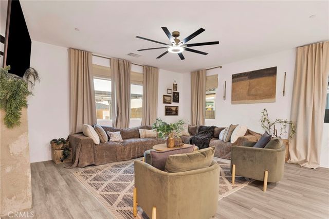 11972 Caleta Way, Victorville, CA 92392