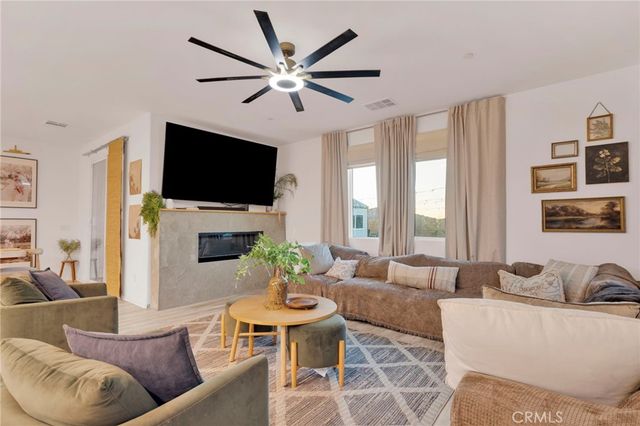 11972 Caleta Way, Victorville, CA 92392