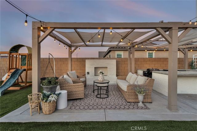 11972 Caleta Way, Victorville, CA 92392