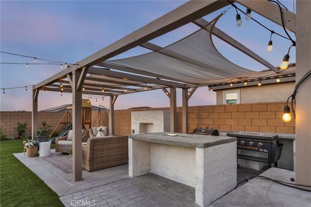 11972 Caleta Way, Victorville, CA 92392