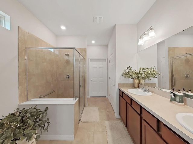 11121 GREEN HARVEST DRIVE, Riverview, FL 33578