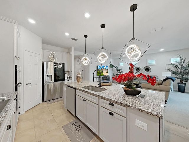 11121 GREEN HARVEST DRIVE, Riverview, FL 33578