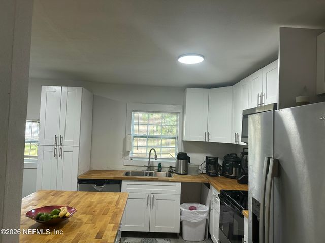1640 W 4TH Street 1, Jacksonville, FL 32209