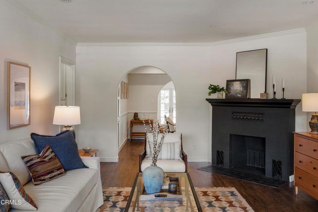 10537 Woodbridge Street, Los Angeles, CA 91602