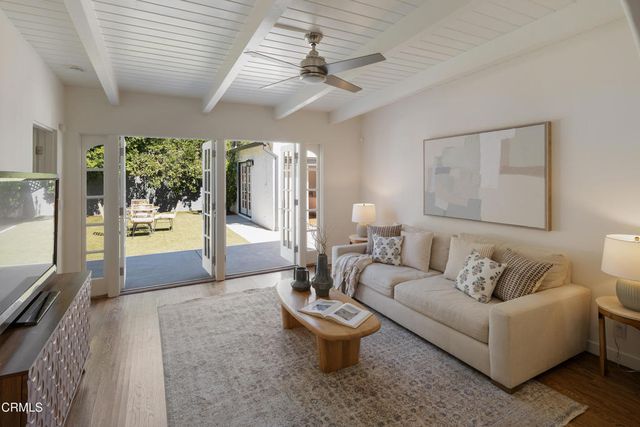 10537 Woodbridge Street, Los Angeles, CA 91602