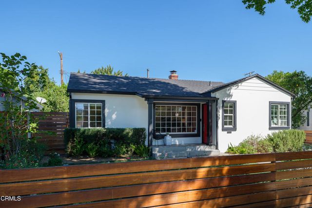 10537 Woodbridge Street, Los Angeles, CA 91602