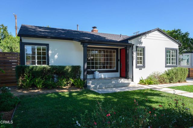 10537 Woodbridge Street, Los Angeles, CA 91602