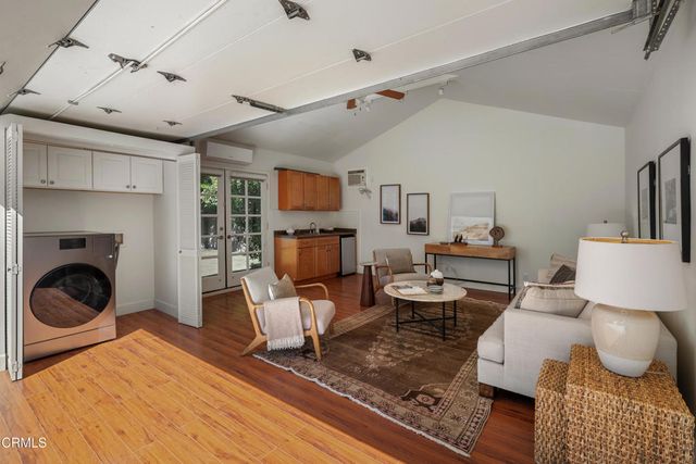 10537 Woodbridge Street, Los Angeles, CA 91602
