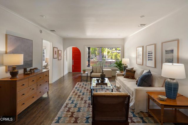 10537 Woodbridge Street, Los Angeles, CA 91602