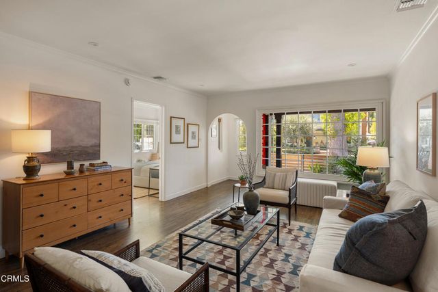 10537 Woodbridge Street, Los Angeles, CA 91602