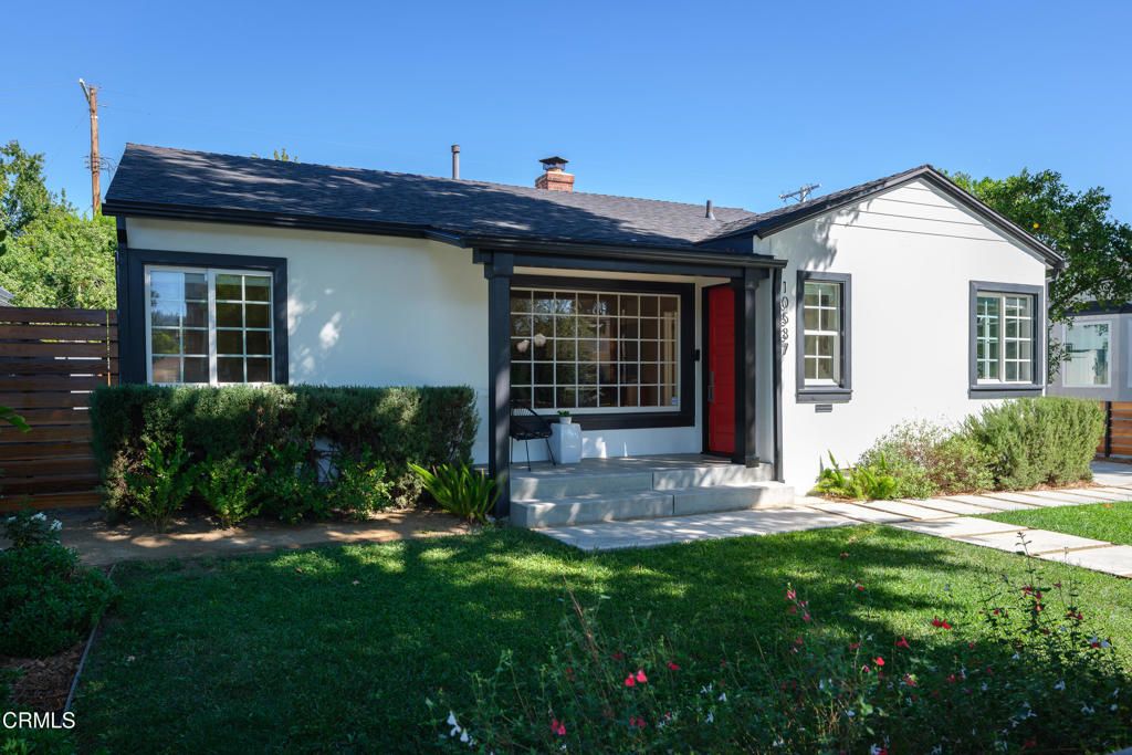 10537 Woodbridge Street, Los Angeles, CA 91602 — photo 4