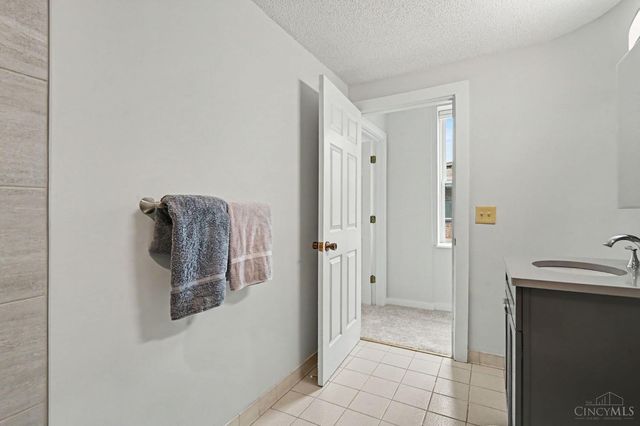 427 Hopkins Street, Cincinnati, OH 45203