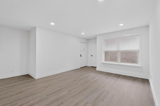 7708 Royal Lane 204, Dallas, TX 75230