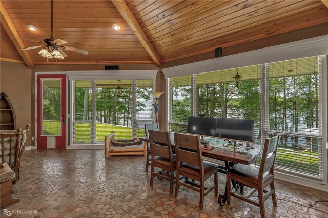 10865 Ferry Lake Road, Oil City, LA 71061