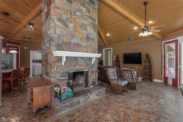 10865 Ferry Lake Road, Oil City, LA 71061