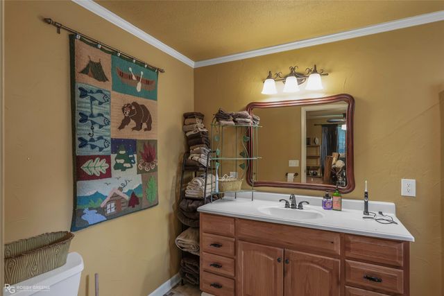 10865 Ferry Lake Road, Oil City, LA 71061