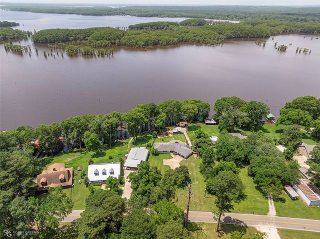 10865 Ferry Lake Road, Oil City, LA 71061