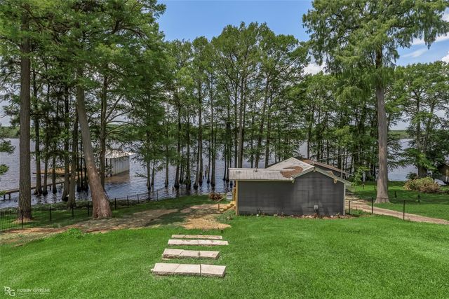 10865 Ferry Lake Road, Oil City, LA 71061