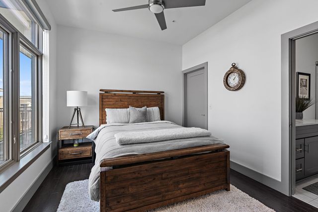 2407 8th Ave S Apt 402, Nashville, TN 37204