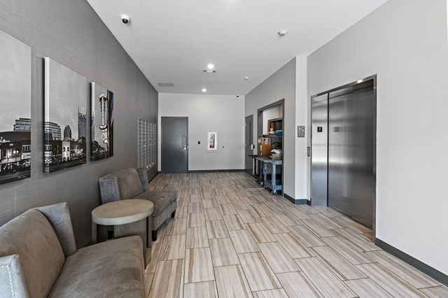 2407 8th Ave S Apt 402, Nashville, TN 37204