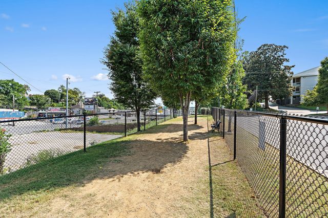 2407 8th Ave S Apt 402, Nashville, TN 37204
