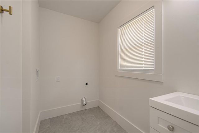 1704 Lake Avenue, Kansas City, KS 66103