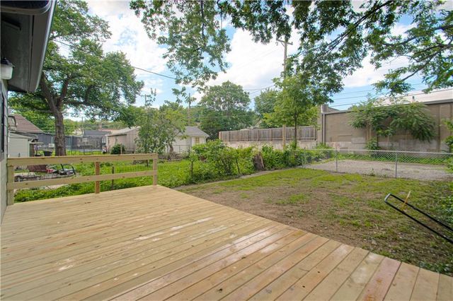 1704 Lake Avenue, Kansas City, KS 66103