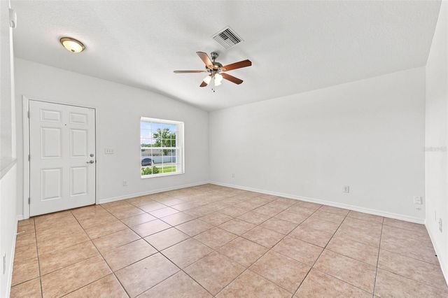 37150 HIGHLAND BLUFF CIRCLE, Dade City, FL 33523