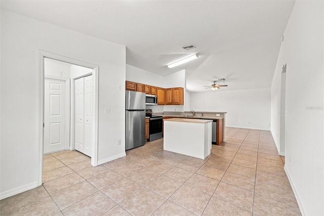 37150 HIGHLAND BLUFF CIRCLE, Dade City, FL 33523