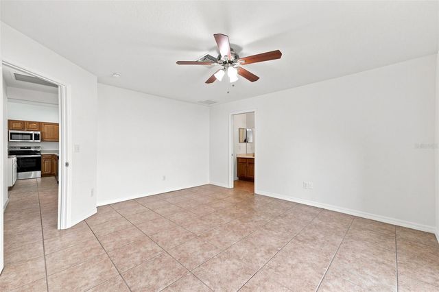 37150 HIGHLAND BLUFF CIRCLE, Dade City, FL 33523