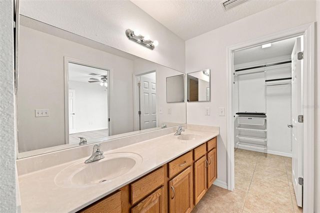 37150 HIGHLAND BLUFF CIRCLE, Dade City, FL 33523