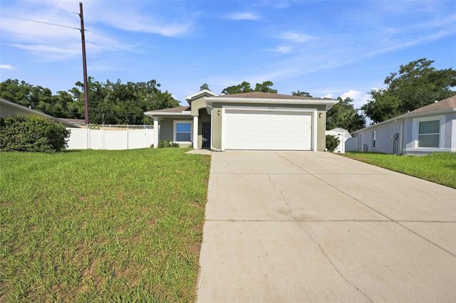 37150 HIGHLAND BLUFF CIRCLE, Dade City, FL 33523