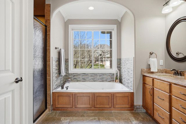 5200 THORNBROOK PKY, Columbia, MO 65203
