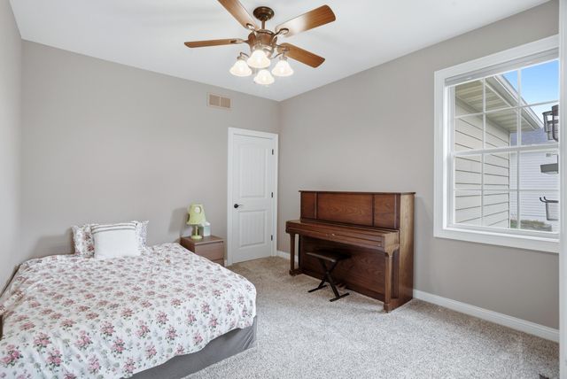 5200 THORNBROOK PKY, Columbia, MO 65203
