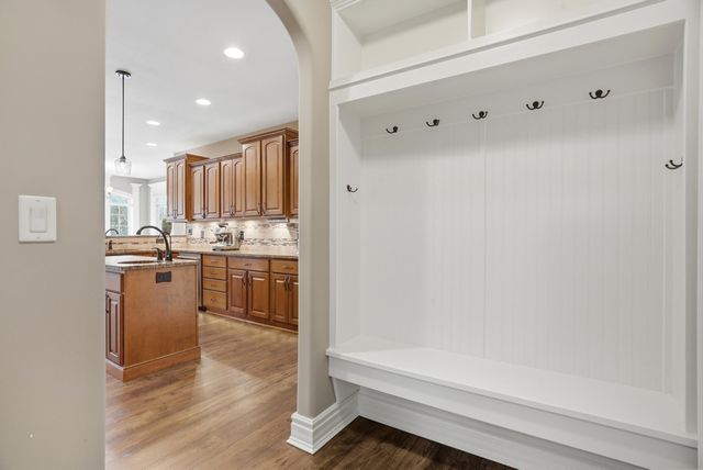 5200 THORNBROOK PKY, Columbia, MO 65203