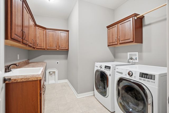 5200 THORNBROOK PKY, Columbia, MO 65203