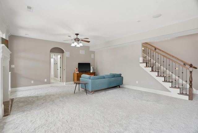 5200 THORNBROOK PKY, Columbia, MO 65203