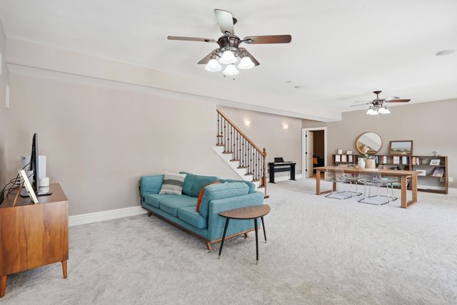 5200 THORNBROOK PKY, Columbia, MO 65203