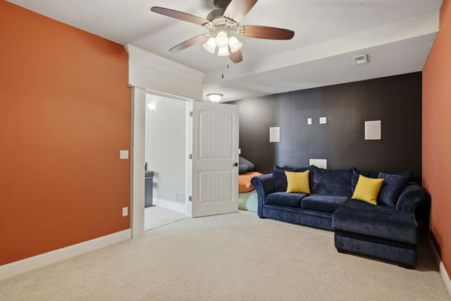5200 THORNBROOK PKY, Columbia, MO 65203