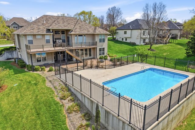 5200 THORNBROOK PKY, Columbia, MO 65203